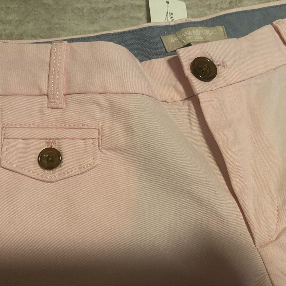 Women’s pink shorts - Picture 3 of 4